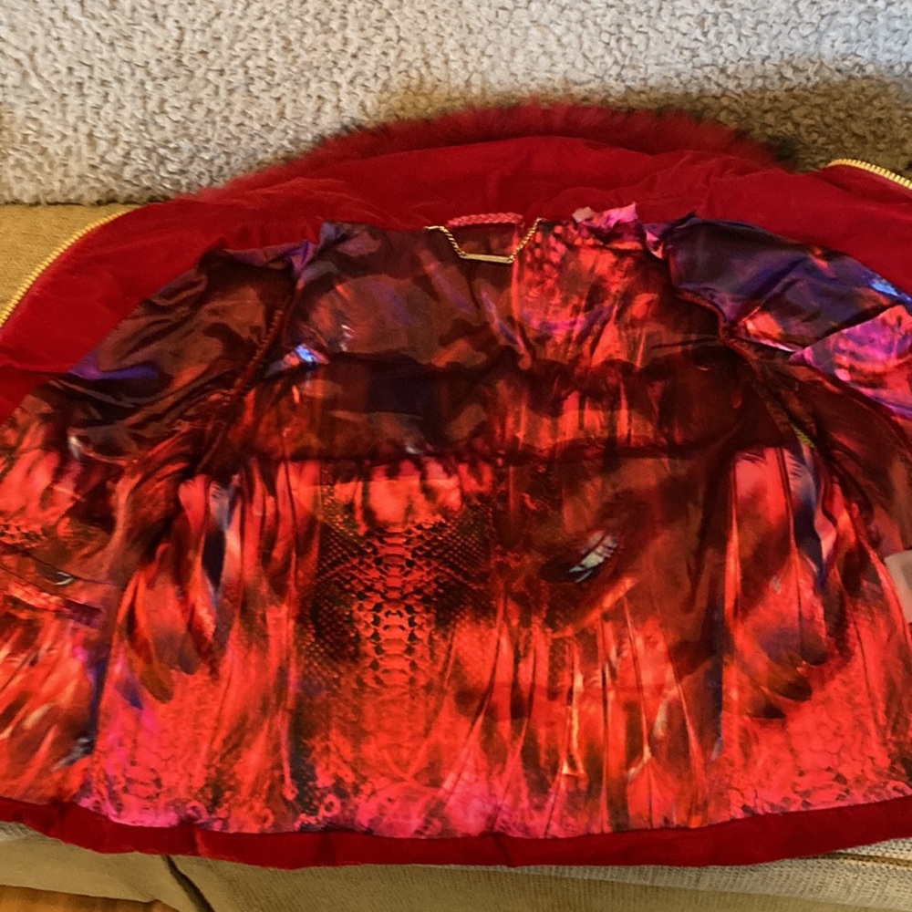 Red/Gold - Picture 3 of 5